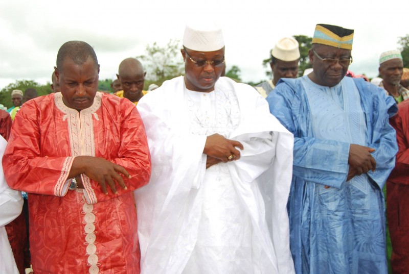 VP Sumana (center) Expelled from APC