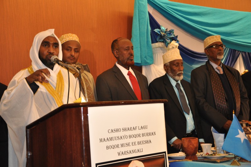King Burhan Musa speaks to Somalis in Minneapolis. Photo: The AfricaPaper.