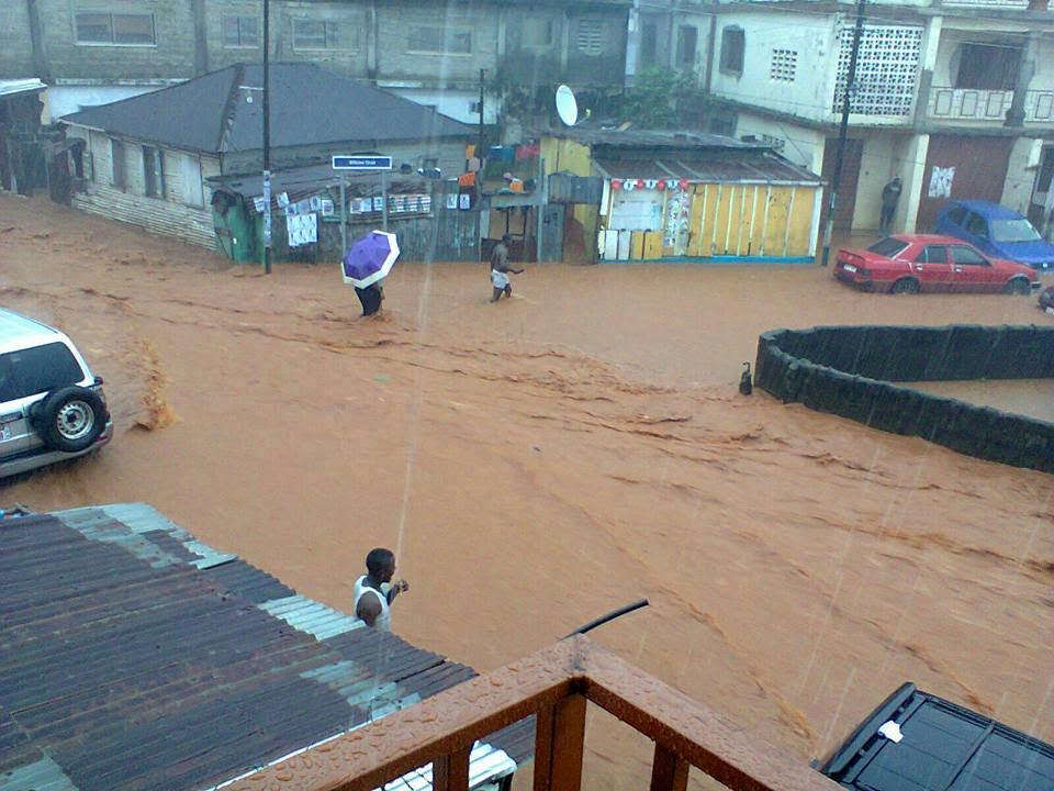 Flood in Freetown. Photo: Abubakarr Kamara/The AfricaPaper, (c) 2015