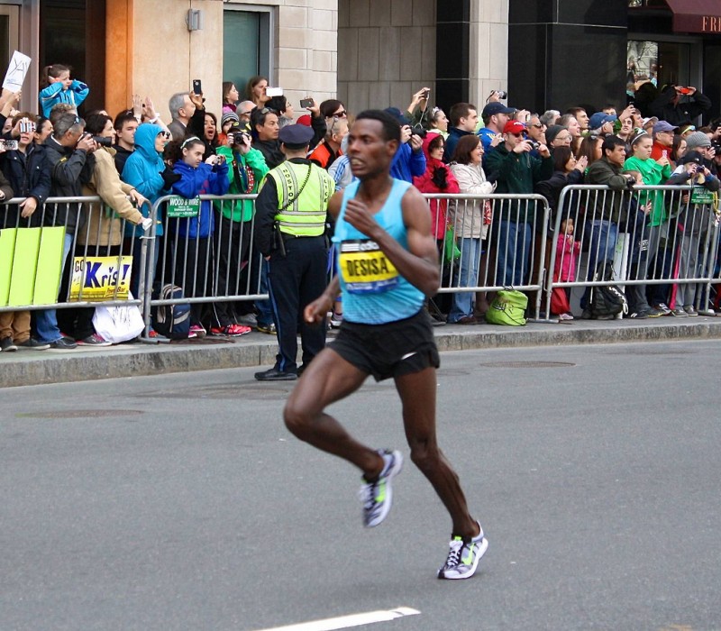 Desisa  at the Boston Marathon in 2013