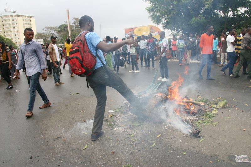 Students Protest in Liberia. Photo: James Fasuekoi /The AfricaPaper